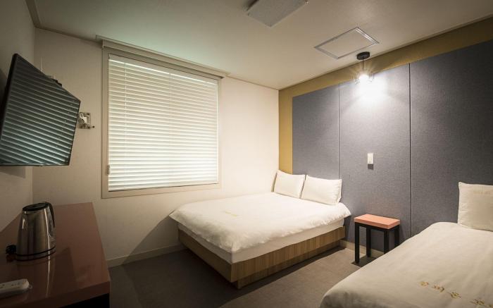Champion Hotel