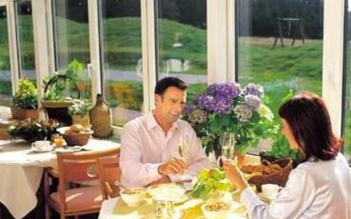 Naturhotel Sachsenbaude Oberwiesenthal - Indoor-Pool & Outdoor-Whirlpool