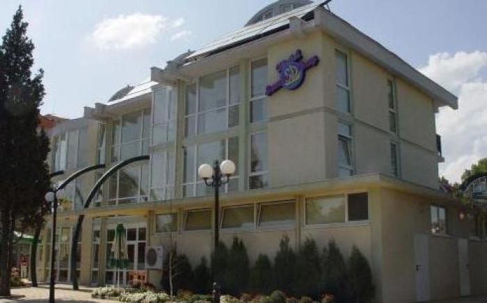 Sunny Day Club Hotel