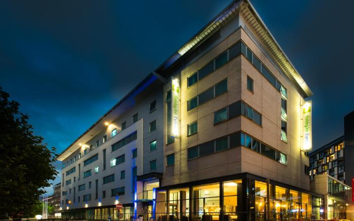 Holiday Inn Express Leeds City Centre - Armouries By IHG