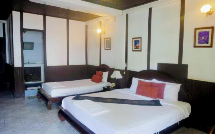 New Lao Paris Hotel