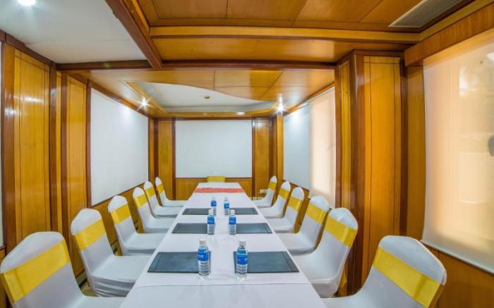 Raj Park Hotel