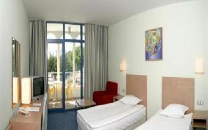 Azalia Beach Hotel Balneo & SPA