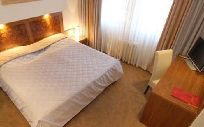 Hotel Exclusive