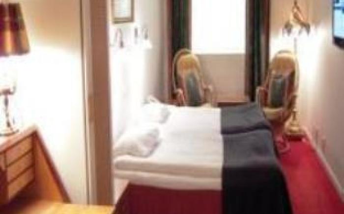 Ariston Hotell