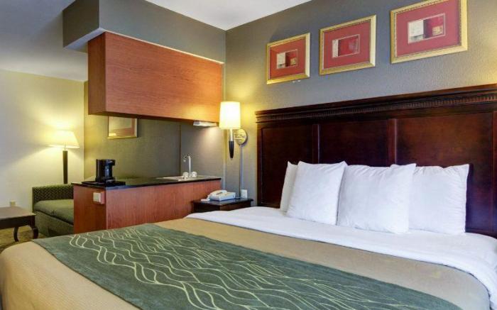 Spark by Hilton Sterling Dulles Airport