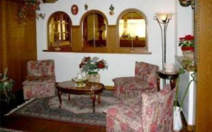 Hotel Azola