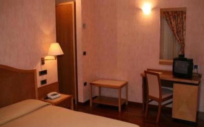 Hotel Lory & Ristorante Ferraro