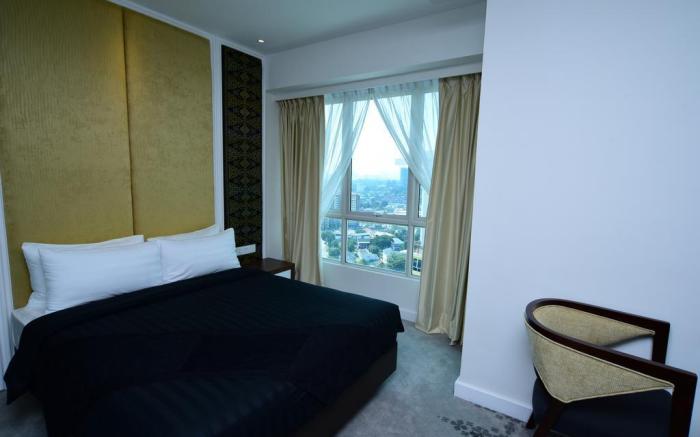 UTM HOTEL & RESIDENCE