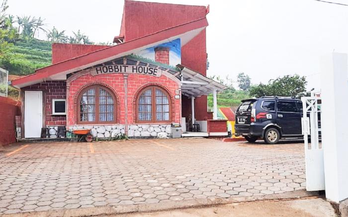 Costay Hobbit House (Syariah) Cipanas Cianjur