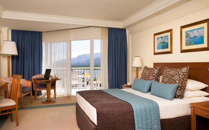 Pullman Cairns International