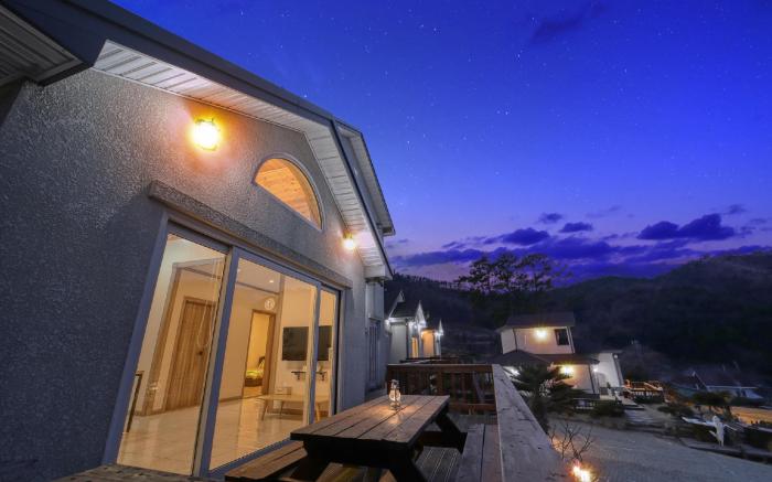 Yeosu Healling Spa Pension