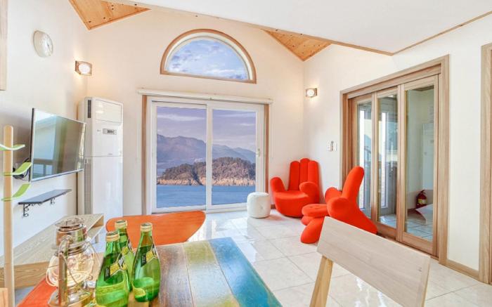 Yeosu Healling Spa Pension