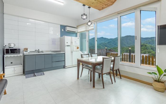 Gapyeong Two Dog Place Pension