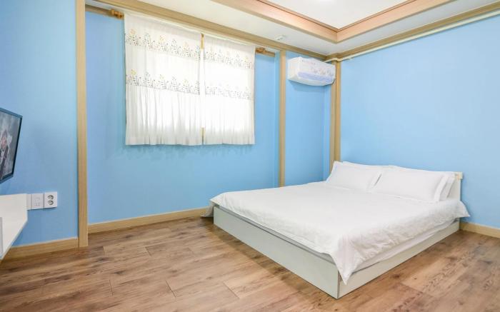 Sokcho Dderak Pension