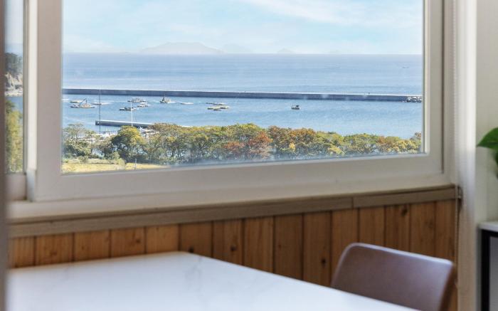 Namhae JJhouse Pension