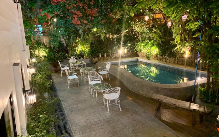 Courtyard Hotel