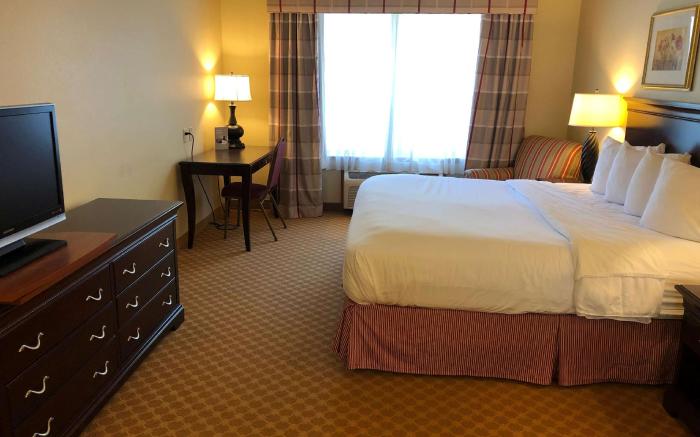 AmericInn by Wyndham Iron Mountain