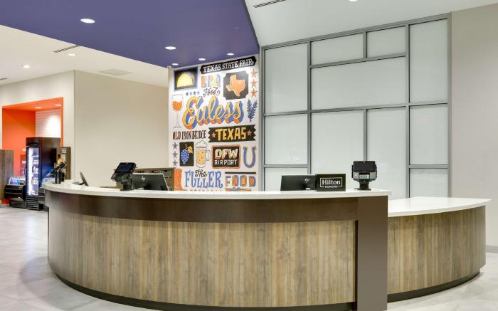 Tru by Hilton Euless DFW West