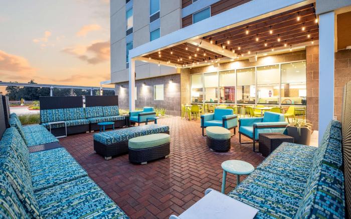 Home2 Suites by Hilton Houston IAH Airport Beltway 8