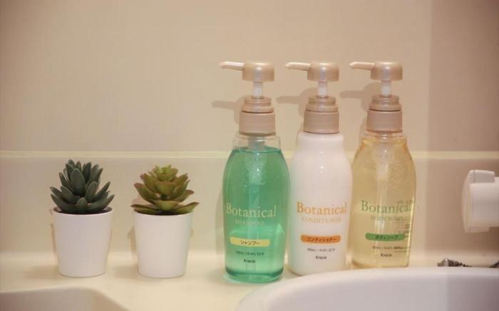 N33 Hakata Sta Riverside