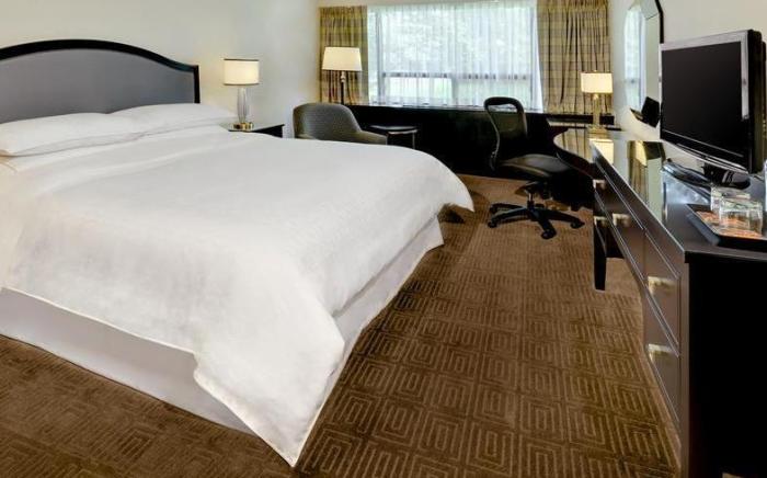 Sheraton Montreal Airport Hotel