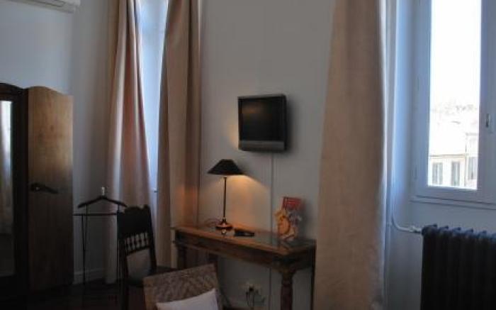 Royal Hotel