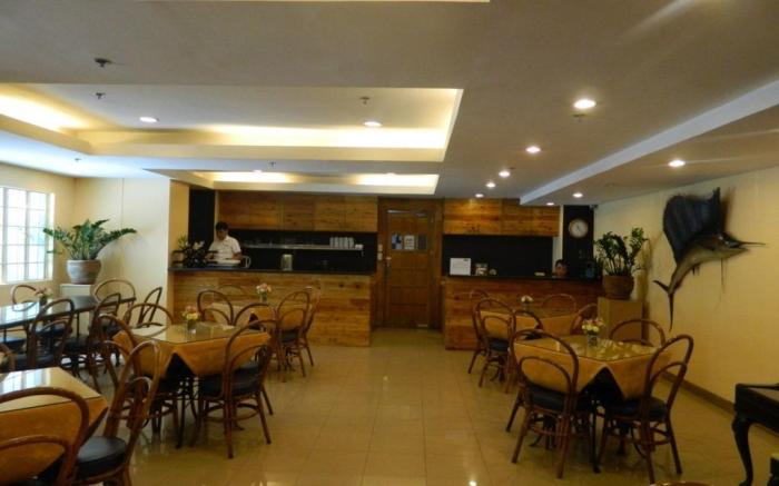 Nichols Airport Hotel