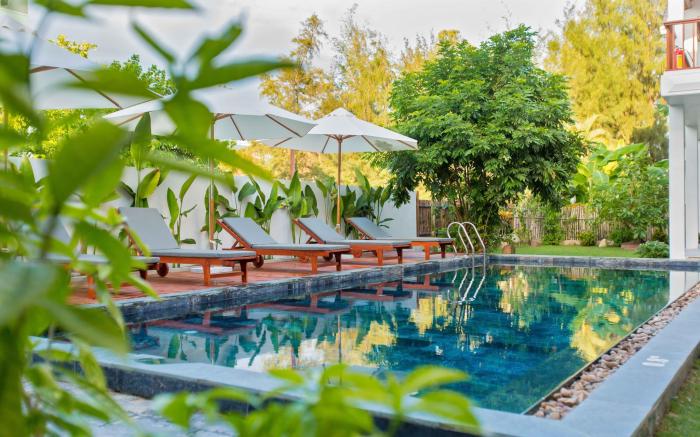 Vina Beach Pool Villas