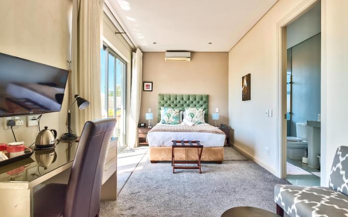 The One 8 Hotel