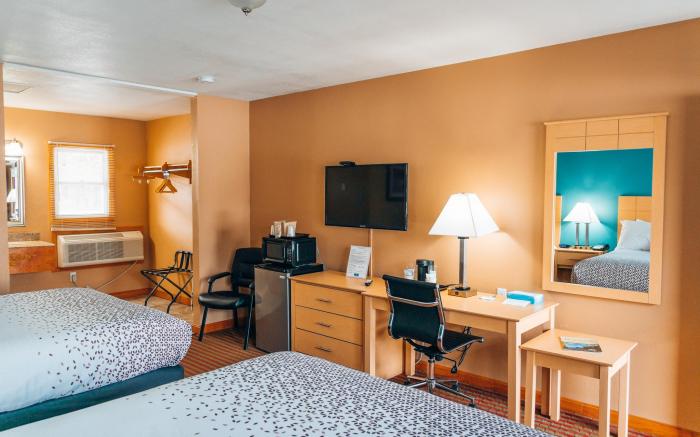 Quiet Corner Inn Brooklyn