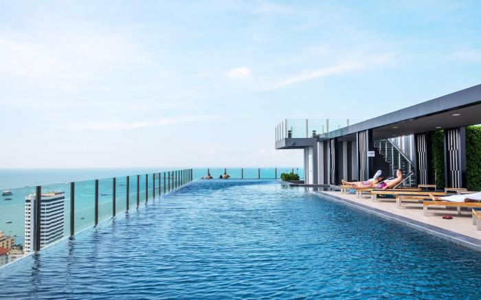 The BASE Central Condo Pattaya By Favstay