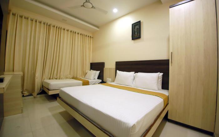 Hotel Madhuri Executive