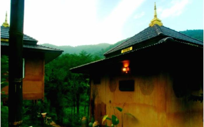Chom Fah Hill 