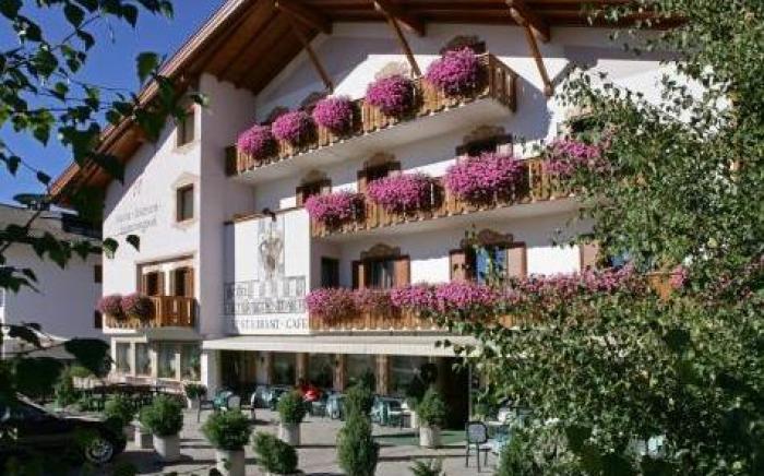 Hotel Tschurtschenthaler