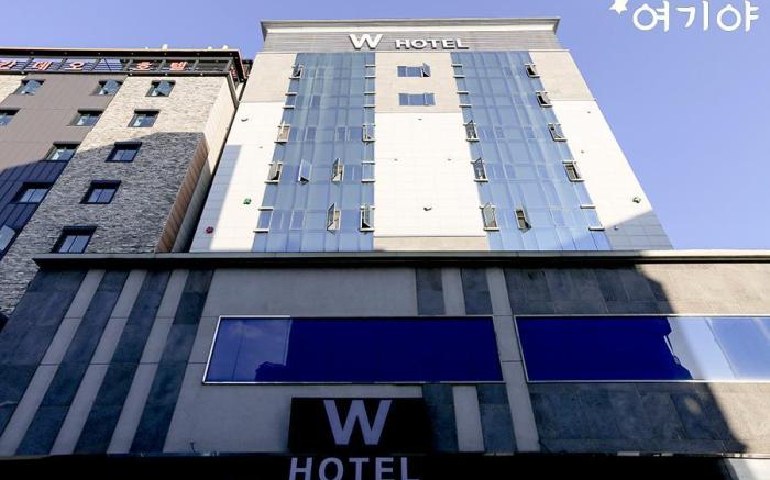 W hotel
