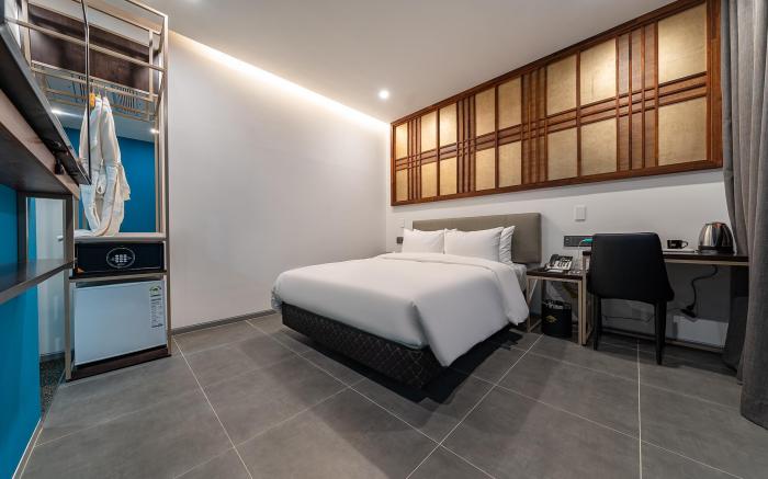 HOTELRU136