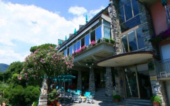 Hotel Porto Roca