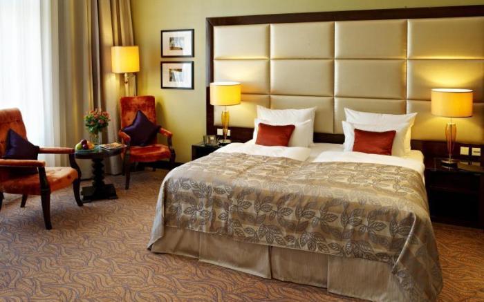 Hotel Kings Court