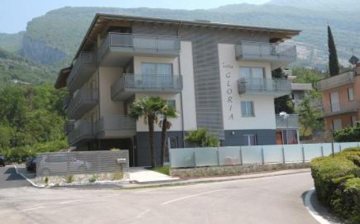 Hi Hotels Torbole - Pool & Spa