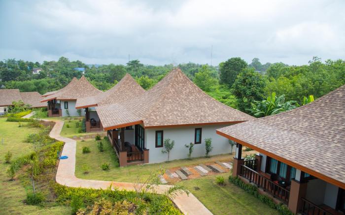 Poochommhok Resort