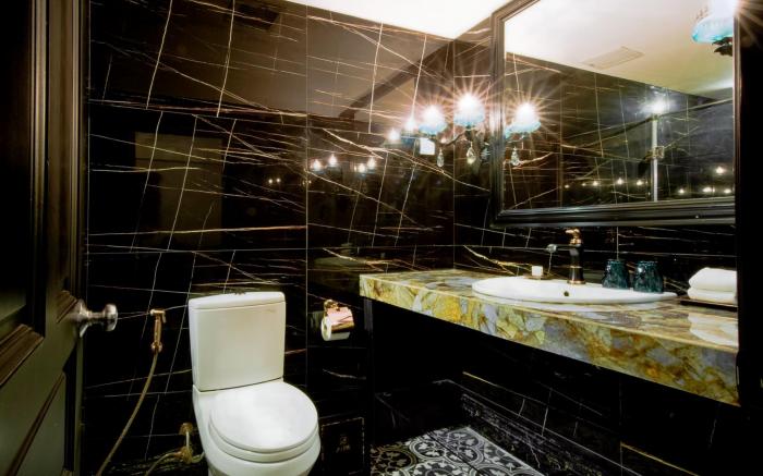 A&Em Signature Hotel