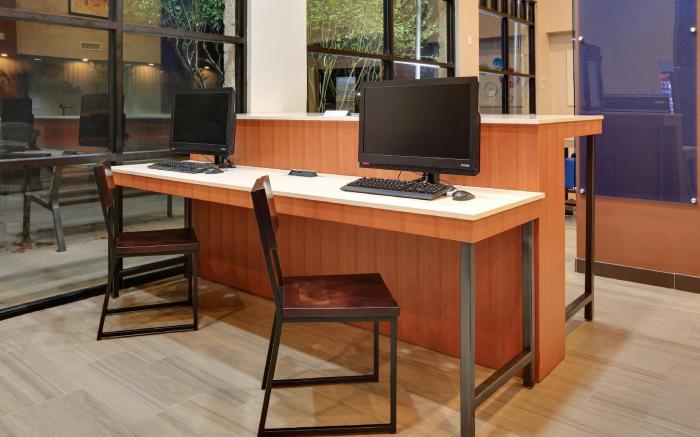 Holiday Inn Express & Suites Austin - Round Rock By IHG