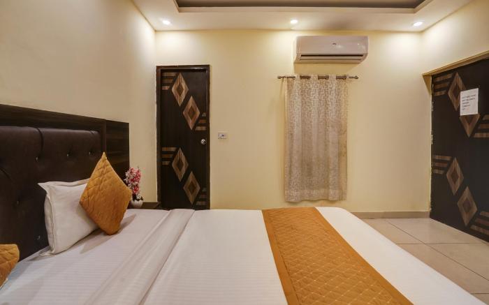 Hotel Grand Lawson IGI Airport