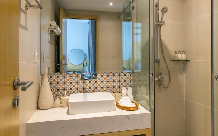 Sanayen Villa and Residences