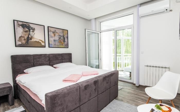 Sqm150 Apartment with 4 units! GREAT FOR GROUPS