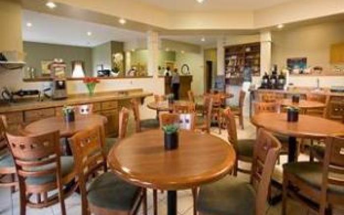 Amsterdam Inn & Suites Moncton