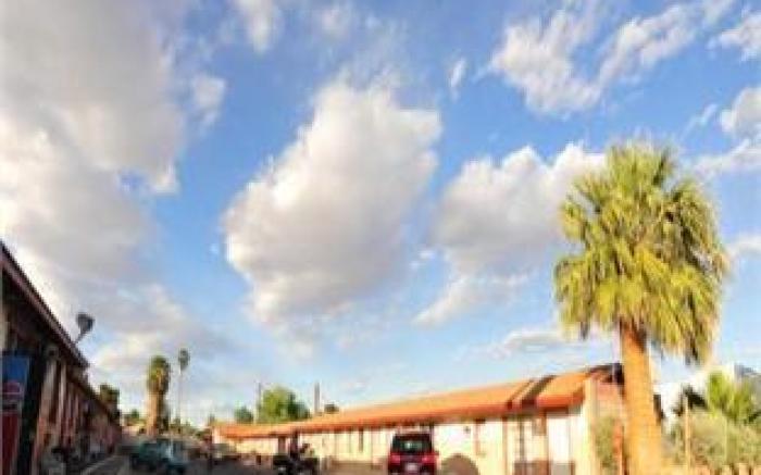 Desert Moon Motel