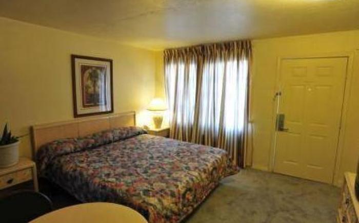 Desert Moon Motel