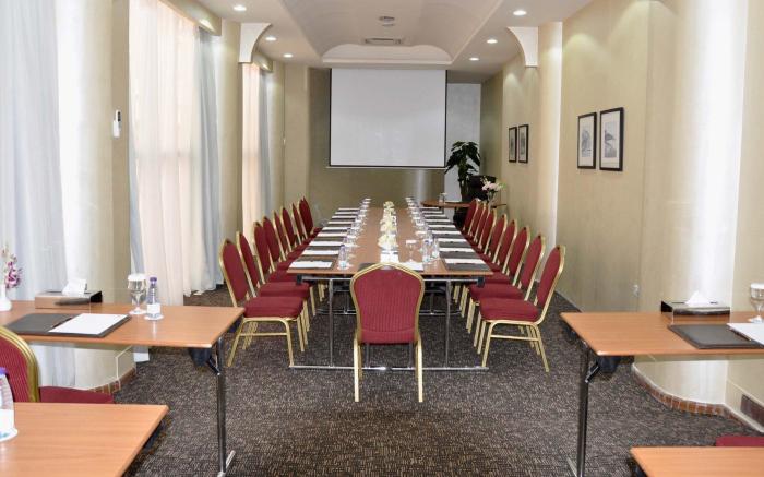 Holiday Inn Riyadh Al Qasr By IHG